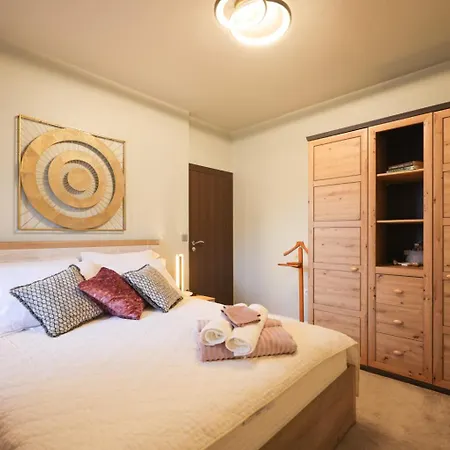 Dee Konukevi 4*