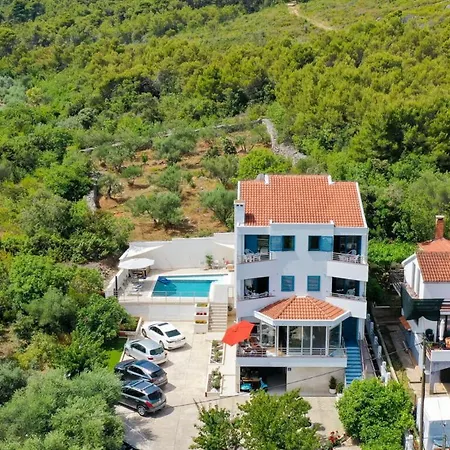 Dee Ugljan - Sea 80 M Guest house *