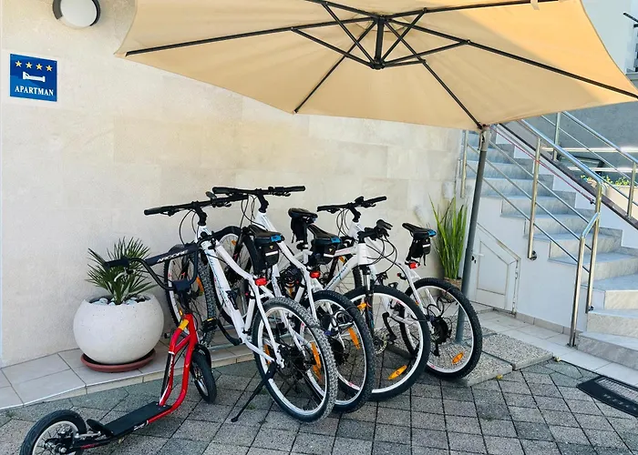 Dee بيت ضيافة Lukoran